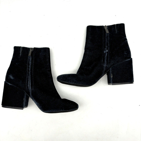 2017 Kenneth Cole 'RENNA' Blue Velvet Floral Embroidered Block Heel Boot 9.5M - Picture 2 of 16